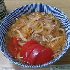 รูปของ キムチトマトうどん