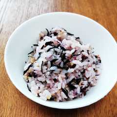 รูปของ 健康ご飯!すぐできる梅ひじき雑穀ご飯