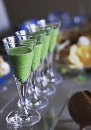 カリーノケールと桃の食べるスムージー-レシピのメイン写真