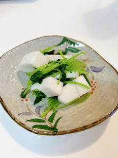 三つ葉とはんぺん(かまぼこ)の和え物-レシピのメイン写真