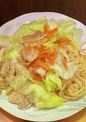 醤油であっさり・豚肉とレタスの焼きうどん-レシピのメイン写真