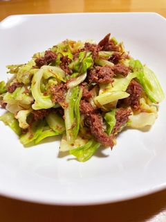 ♡キャベツとコンビーフのカレー炒め♡-レシピのメイン写真