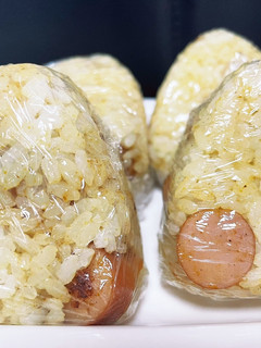【簡単】カレー味のソーセージおにぎり-レシピのメイン写真