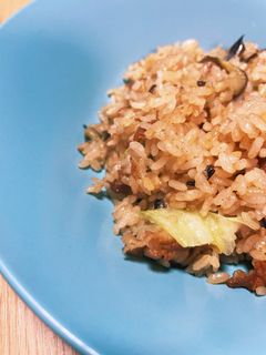 カリカリ豚とレタスのガーリックライス-レシピのメイン写真