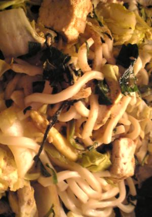 ７種の野菜と豆腐の生姜味焼きうどん-レシピのメイン写真