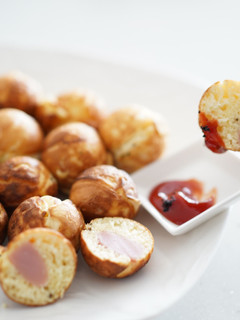 たこ焼き焼き器でまん丸アメリカンドッグ-レシピのメイン写真