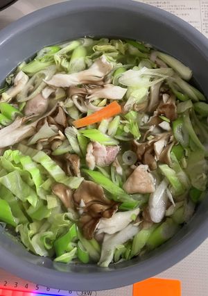 しらたきと野菜たっぷりダイエットスープ-レシピのメイン写真