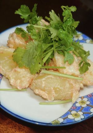 新じゃがいもの明太子ポテサラパクチー添え-レシピのメイン写真
