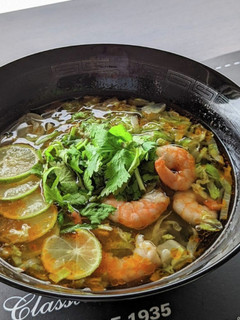 パクチー根っこまで使えるレタスラーメン-レシピのメイン写真