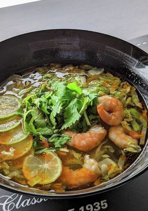 パクチー根っこまで使えるレタスラーメン-レシピのメイン写真