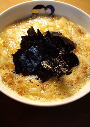 簡単！卵、納豆、玉ねぎの白滝パスタ-レシピのメイン写真