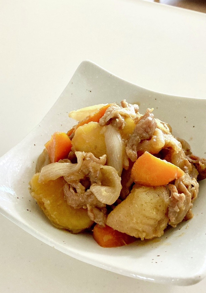 新じゃがで皮ごと肉じゃが-レシピのメイン写真