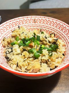 鯖缶とひじき煮缶炊き込みご飯-レシピのメイン写真