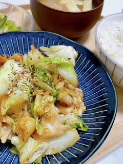 キャベツと鶏ムネのガーリック炒め-レシピのメイン写真