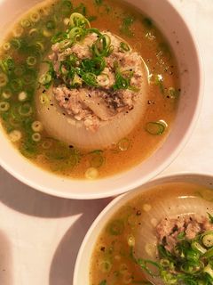 新玉ねぎ肉詰めのコンソメスープ煮。-レシピのメイン写真