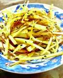 ウドの皮のきんぴら〜皮膚の新陳代謝に