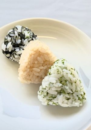 【幼児食】3色おにぎり-レシピのメイン写真