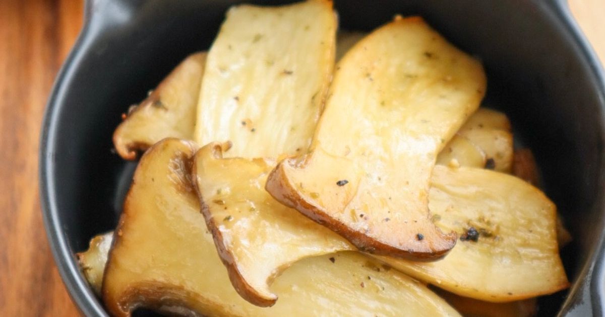 やみつきの旨さ♡エリンギのガーリック焼き by 管理栄養士ゆきぼむ