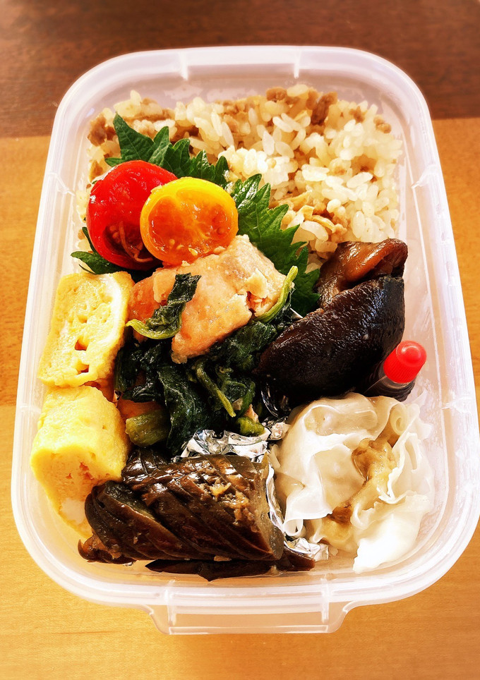 作り置き♪♪鮭とほうれん草お弁当-レシピのメイン写真