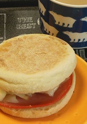 朝のハム＆チーズマッフィン-レシピのメイン写真