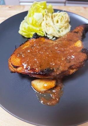 絶品ソース☆ BBQ味の骨付き鶏もも焼き-レシピのメイン写真