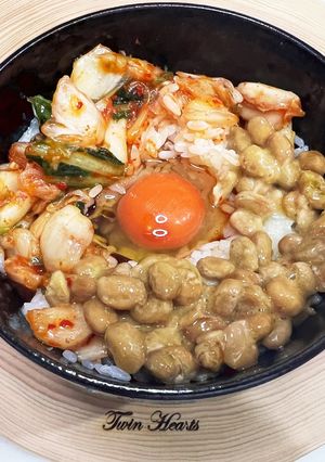 栄養満点チーズinキムチ納豆の時短TKG-レシピのメイン写真