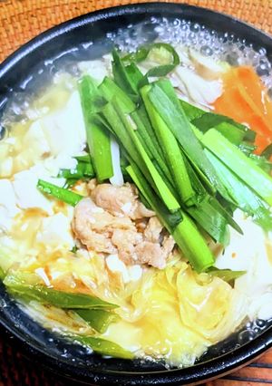 豚肉と豆富の具材たっぷりおかずスープ鍋-レシピのメイン写真