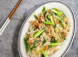 ツナとねぎと人参の焼きビーフン-レシピのメイン写真