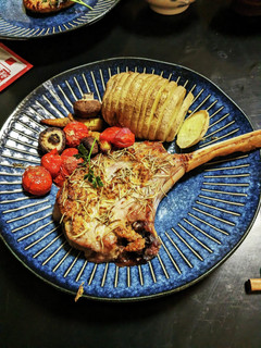 骨付き豚肉のオーブン焼き-レシピのメイン写真