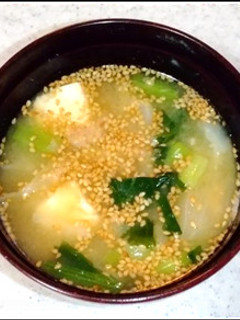 キャベツと豆腐のごまみそスープ-レシピのメイン写真