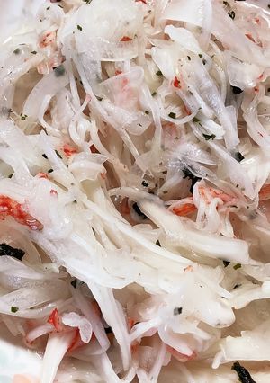 新玉ねぎ、カニかまの酢の物-レシピのメイン写真