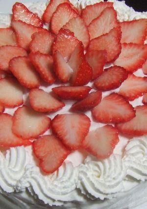 デコレーション★苺のショートケーキ-レシピのメイン写真