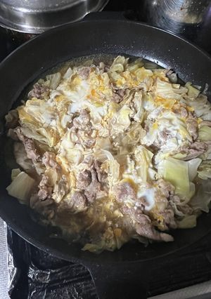 キャベツと卵の牛とじ丼-レシピのメイン写真