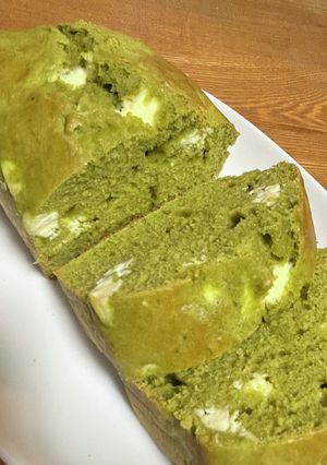 抹茶パウンドケーキ。クリームチーズ入り。-レシピのメイン写真