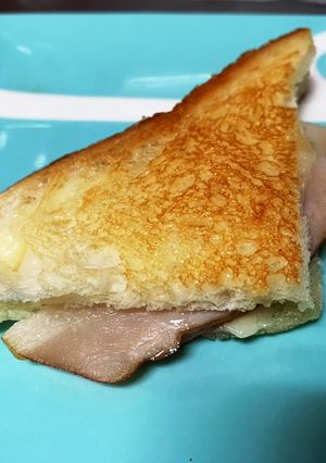 カリカリとろーりベーコンチーズトースト-レシピのメイン写真
