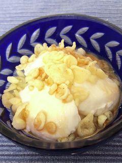 30秒であと一品♡あげ玉乗せた冷奴-レシピのメイン写真