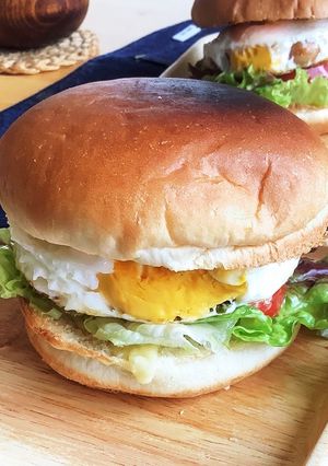 ♡レタストマトソーセージエッグバーガー♡-レシピのメイン写真