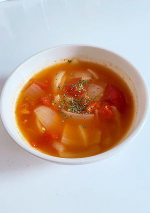 トマトと玉ねぎのコンソメスープ-レシピのメイン写真