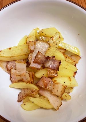 カリカリベーコンとじゃがいもの炒め物-レシピのメイン写真