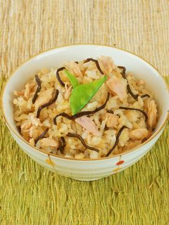 塩こんぶとツナの炊き込みご飯-レシピのメイン写真