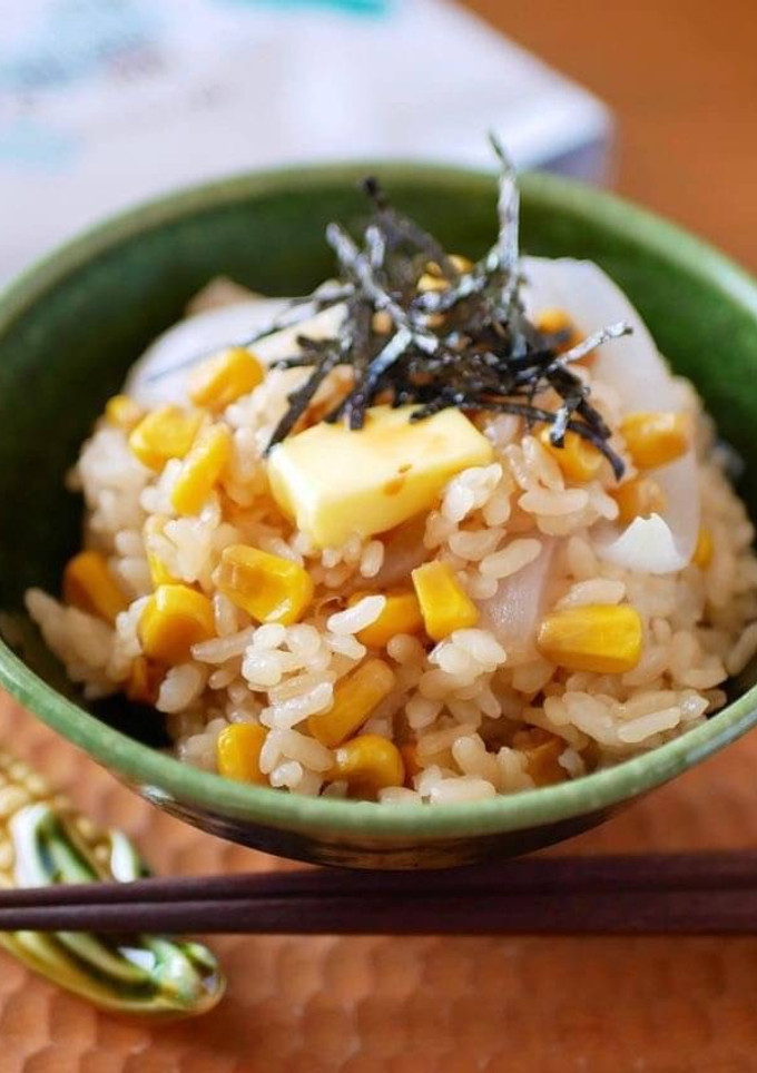 海苔と合う！玉ねぎ丸ごととうもろこしご飯-レシピのメイン写真
