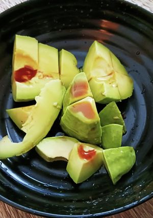 蜂蜜と醤油でアボガドを食べてみた-レシピのメイン写真
