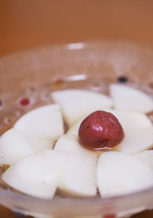 主食も！副菜も！冷たい梅香るかぶの煮物-レシピのメイン写真