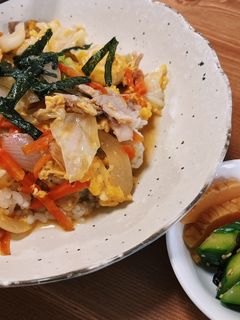 野菜と豚バラの卵とじ丼-レシピのメイン写真