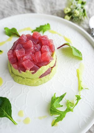 【混ぜるだけ】アボカドとマグロのタルタル-レシピのメイン写真