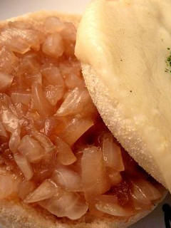 スープじゅわ~★オニオングラタンマフィン-レシピのメイン写真