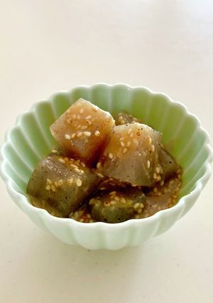 小さなこんにゃくのごま味噌田楽風-レシピのメイン写真