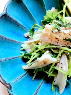 鶏軟骨と豆苗のにんにく炒め-レシピのメイン写真