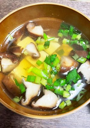 しいたけと豆腐のお吸い物-レシピのメイン写真