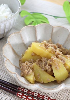 同時に作れる!じゃがいものそぼろ煮&ご飯-レシピのメイン写真